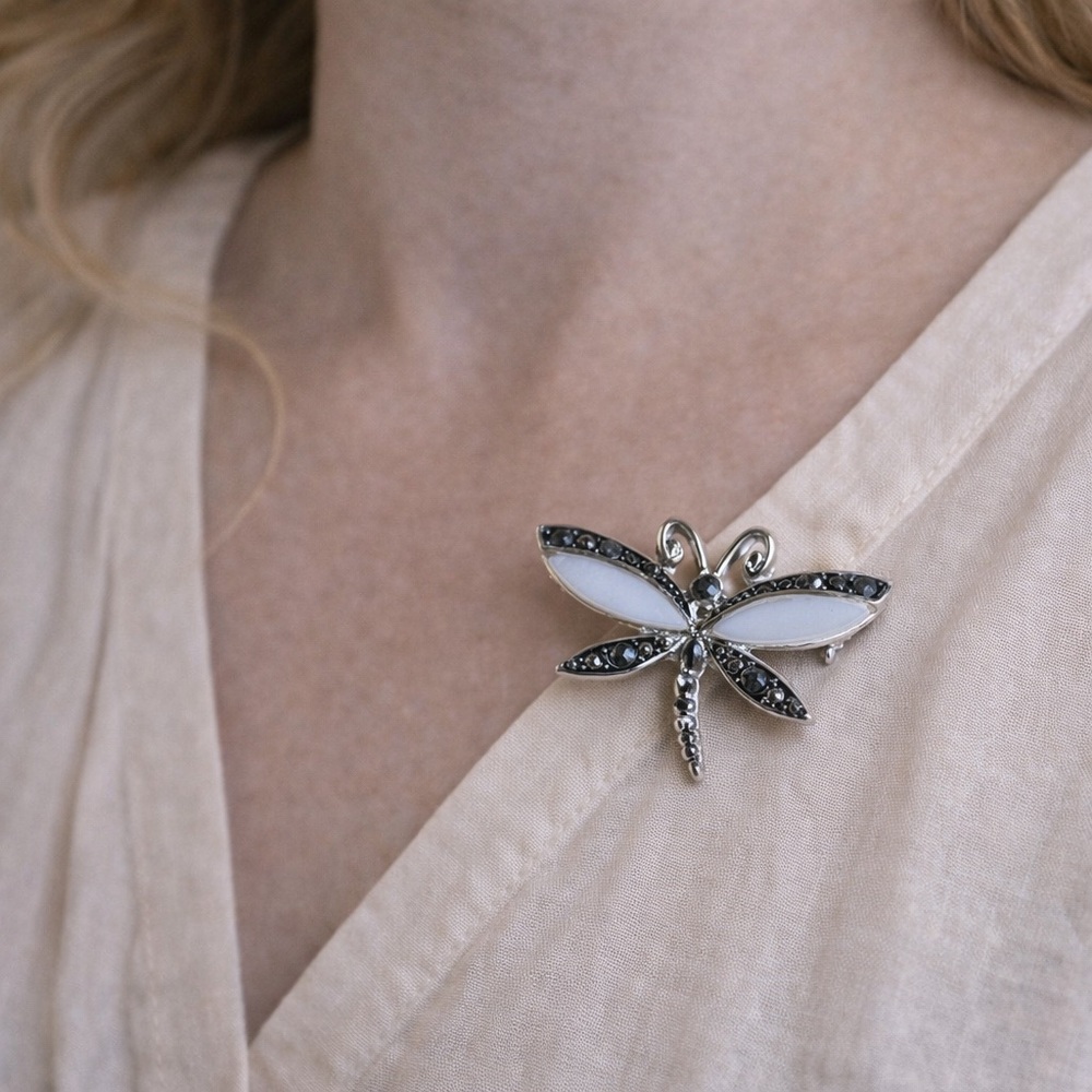 Vintage Elegant Silver and Black Dragonfly Brooch